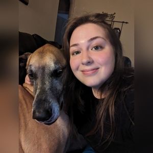 Meet your posher! I’m Nicole!